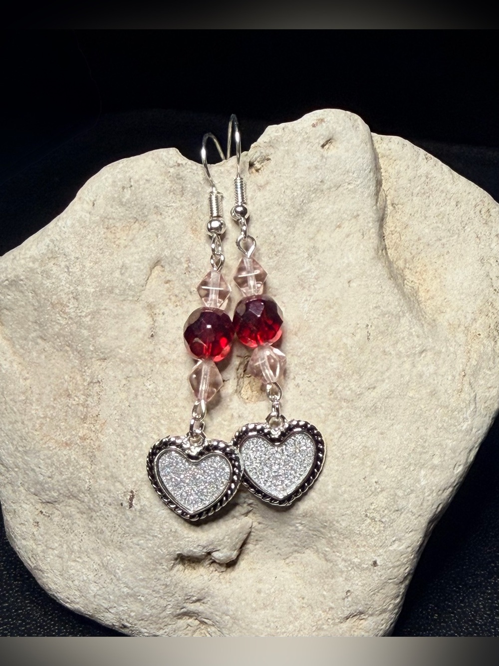 ✨Handmade✨Silver Heart Dangle Earrings with Red and Light Pink Beads